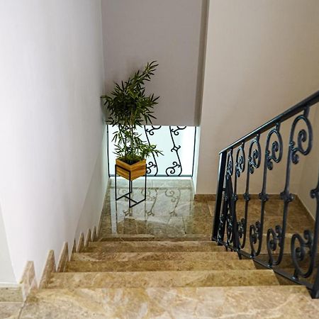 Apartamentos Puente Romano Suites Мерида Екстериор снимка