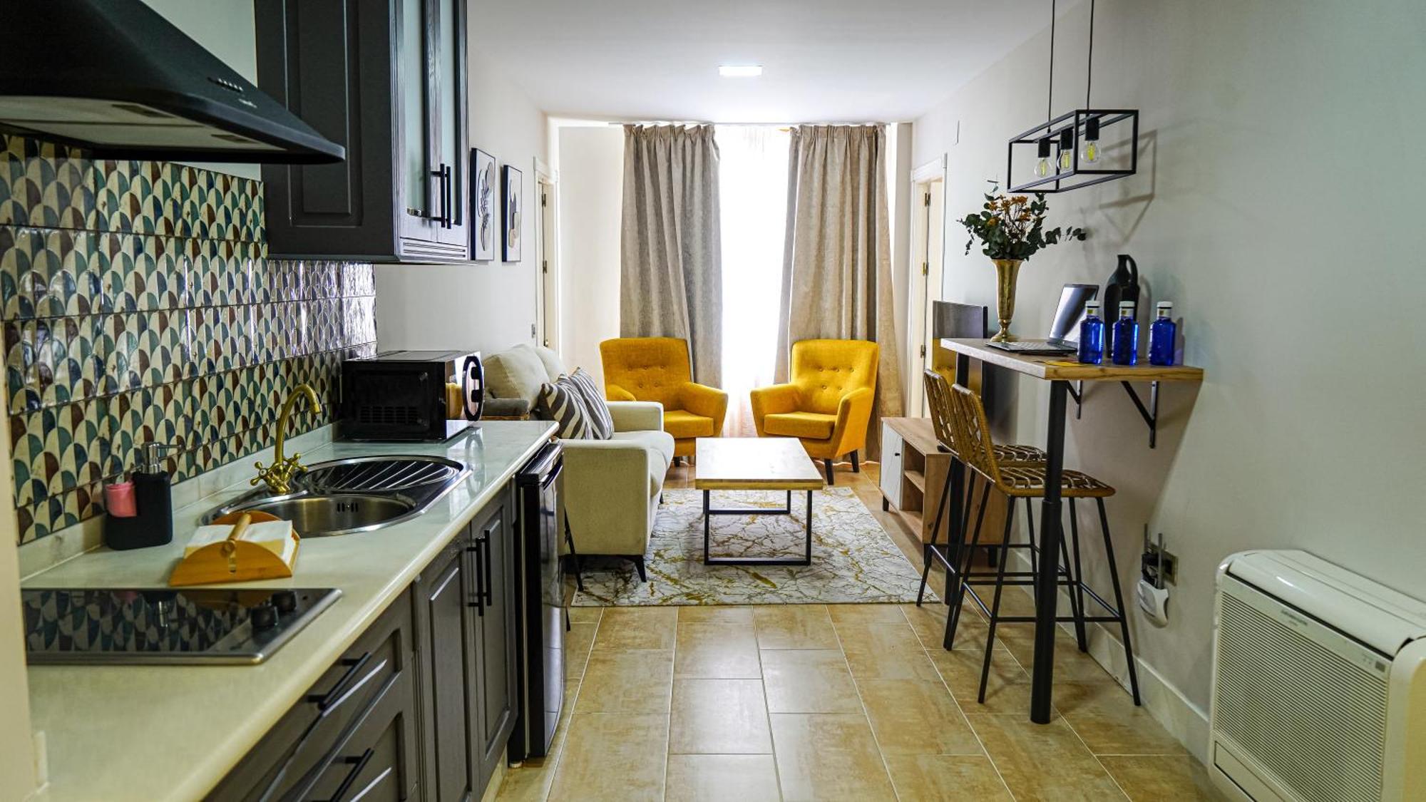 Apartamentos Puente Romano Suites Мерида Екстериор снимка